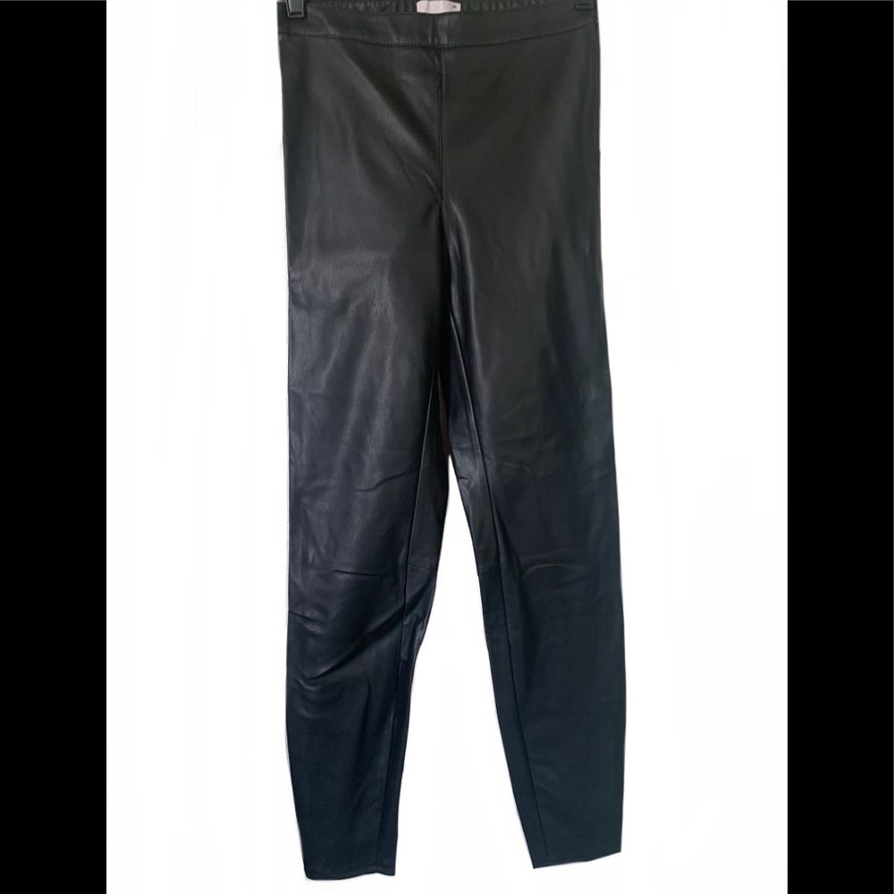 Woman’s Faux Leather Zipper Leggings Pants